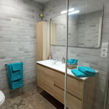 Nature 38 , Piscina , Aire Acondicionado , Barbacoa Y Parquing Privado Holiday home Riumar